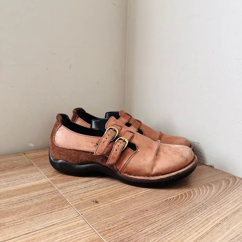 Dansko Tan Leather Slip On Shoes Women’s Size 9.5